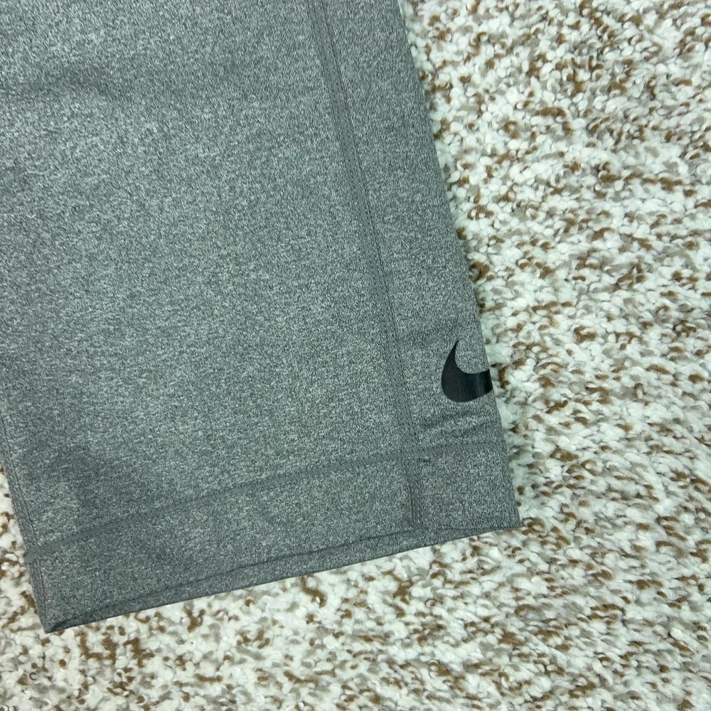 Nike Pants Womens XL Gray Pro Compression Capri Leggings Yoga Gym Sport Workout